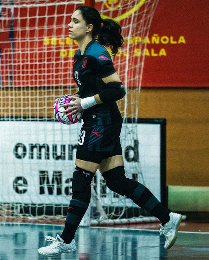 Coderas TEAM AR27 Negras